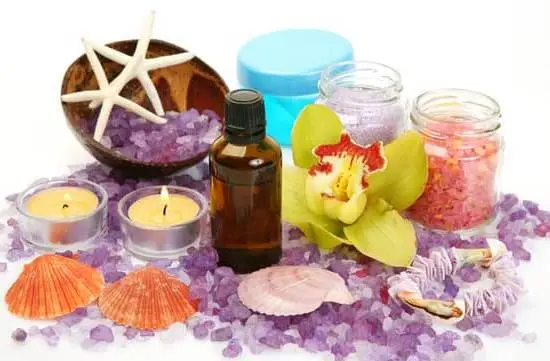 AROMATHERAPY OILS SET UK: Premium selection of therapeutic oils for relaxation, stress relief, and wellbeing