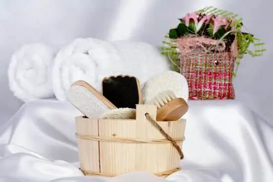 How Can Aromatherapy Be Used in the Basic Facial 1 Explore the benefits of aromatherapy in a basic facial routine for ultimate relaxation