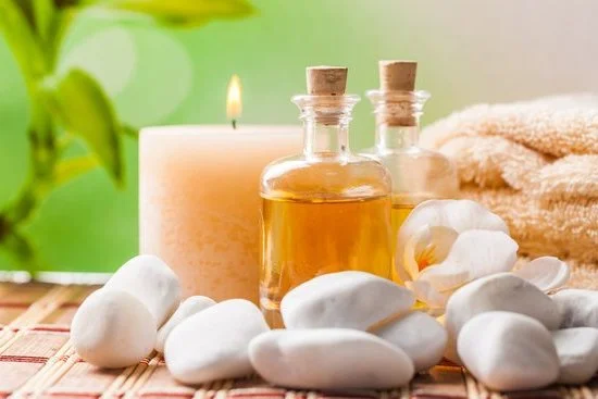 Explore the benefits of Aromatherapy in Annapolis with our expert practitioners