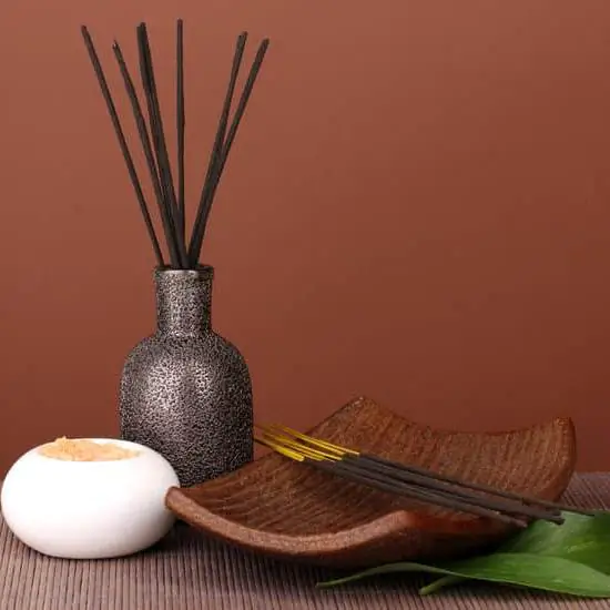 Lemon oil aromatherapy uplifts and invigorates the senses, promoting relaxation and boosting mood