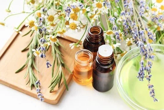 How to Do Aromatherapy Massage 7 Step-by-step guide on how to do an aromatherapy massage at home for relaxation and well-being