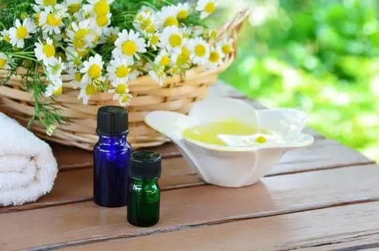 Inhaler with essential oils for NASAL AROMATHERAPY, promoting relaxation and clear breathing