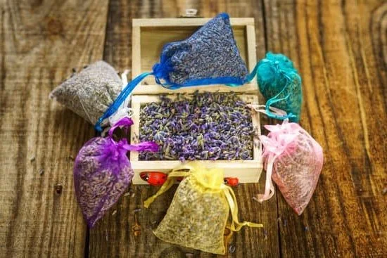 Step-by-step guide on how to use aromatherapy effectively for relaxation and stress relief