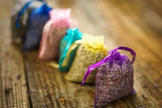 Can You Use Aromatherapy Essential Oils on Skin 1 Safe & effective: Utilize aromatherapy essential oils on skin for a soothing and rejuvenating experience