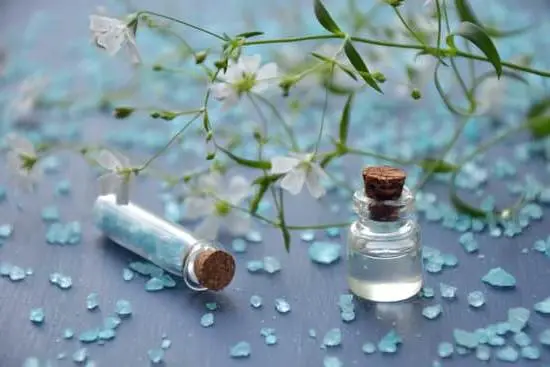 What’S Aromatherapy Massage 3 Enhance relaxation and well-being with the healing benefits of an aromatherapy massage