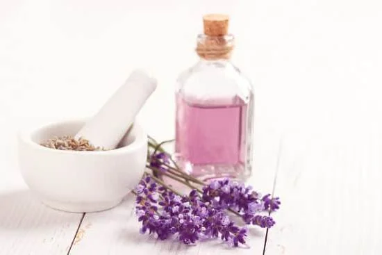 Aromatherapy Blend for Concentration 1 Aromatherapy blend for concentration: a powerful mix of essential oils to enhance focus and mental alertness