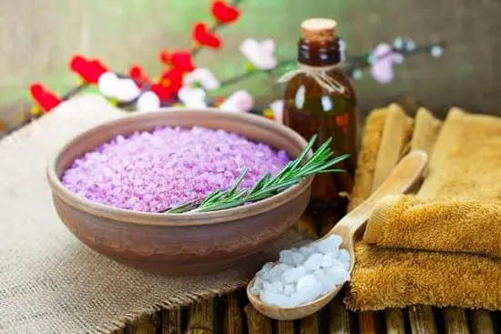 Step-by-step guide on how to use aromatherapy salt lamp for relaxation and wellness