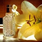 Step-by-step guide on crafting delightful aromatherapy candles at home – perfect relaxation awaits