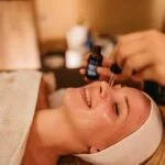 What Does Lemongrass Aromatherapy Do Lemongrass aromatherapy invigorates the senses and promotes relaxation while providing various health benefits