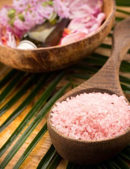 AROMATHERAPY TAFE: Discover the benefits of essential oils and their therapeutic uses