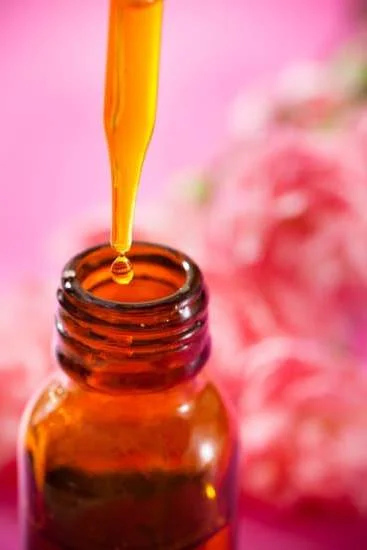 Young Aromatherapy 3 YOUNG AROMATHERAPY: Fresh, natural scents for young minds and bodies