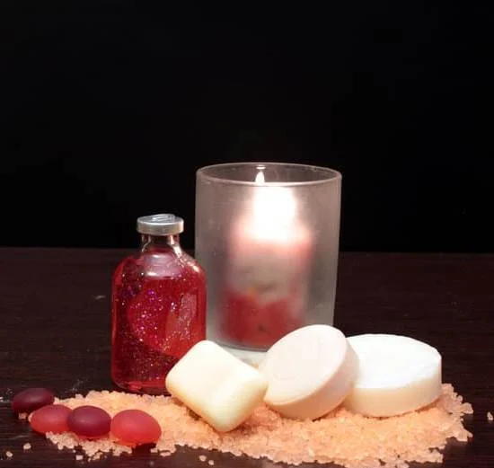 Refresh with Aromatherapy Mists: Lavender, Eucalyptus, and Peppermint - Natural Stress Relief