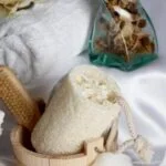 DIY Aromatherapy Sleep Mask: Lavender-infused relaxation for a better night's sleep