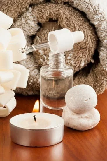 Best plant for shower aromatherapy: Hanging eucalyptus for a spa-like experience