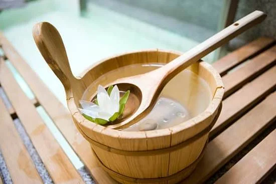 Aromatherapy Registration Council 9 AROMATHERAPY REGISTRATION COUNCIL: Ensuring high standards of practice and accreditation for aromatherapists worldwide