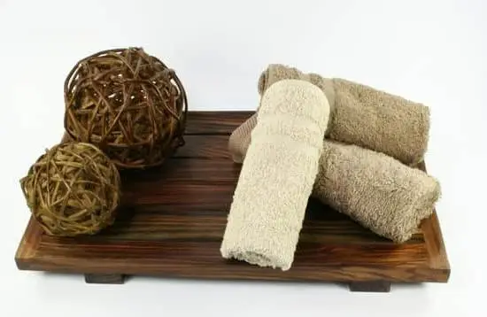 Relax with ECO SANCTUARY AROMATHERAPY - Nature-inspired scents to soothe and rejuvenate