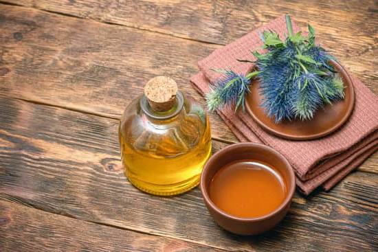 Relaxing cat-friendly aromatherapy oils to create a calming atmosphere for your feline friend
