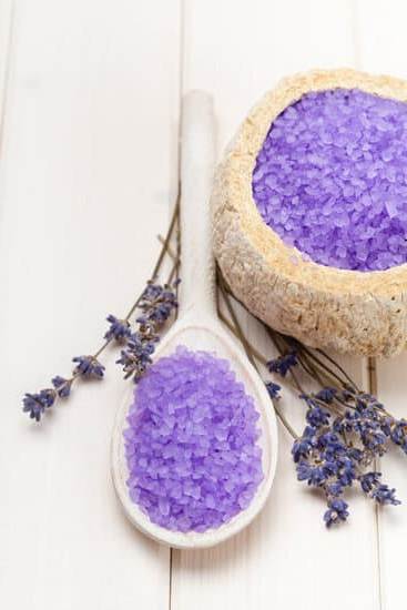 Description Aromatherapy Massage 5 Relaxing aromatherapy massage: soothing scents enhance the calming experience, promoting relaxation and stress relief