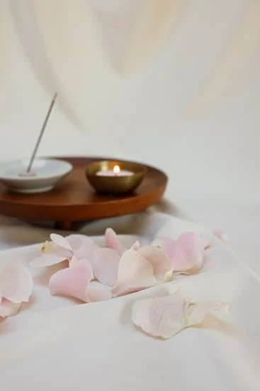 Aromatherapy Natures Truth 1 AROMATHERAPY NATURES TRUTH: Natural essential oil blends for relaxation and wellness