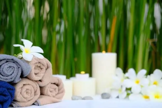 Invigorating Best Aromatherapy Scrubs: Natural Exfoliating Bliss for your Skin