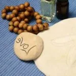 Relaxing Aromatherapy Labour Massage Oil: Soothing blend for expectant mothers, promoting calmness and pain relief during labor
