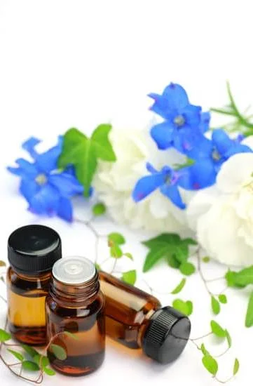 Can You Use Aromatherapy Oils on Your Face 1 Using Aromatherapy Oils on Your Face: Clarify with a dermatologist before applying