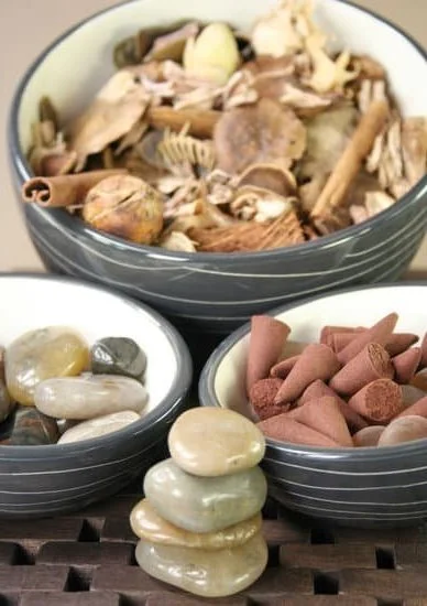 Using aromatherapy diffusers to repel mosquitos naturally and safely