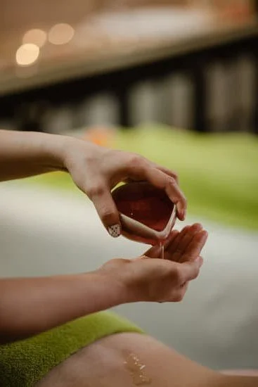 De Stress Aromatherapy Blend 1 Relax and Unwind with Our DE STRESS AROMATHERAPY BLEND - Lavender, Chamomile, and Frankincense