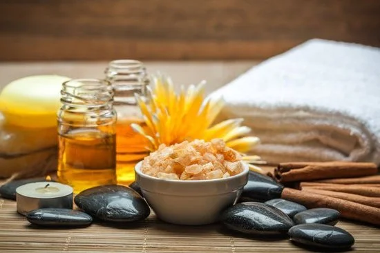 Lavender Aromatherapy: Apply to hair for relaxing scent & natural conditioning benefits