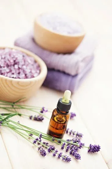Aromatherapy and Fibromyalgia 1 Relaxing lavender and eucalyptus aromatherapy for fibromyalgia relief
