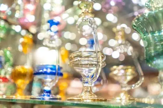 Aromatherapy Facial Toner Recipe 5 DIY Aromatherapy Facial Toner Recipe with Soothing Lavender and Refreshing Rosewater