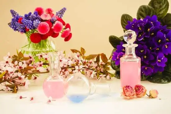 How to Use Aromatherapy Oils in Shower