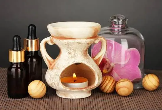 How Does Aromatherapy Complement Orthodox Medicine