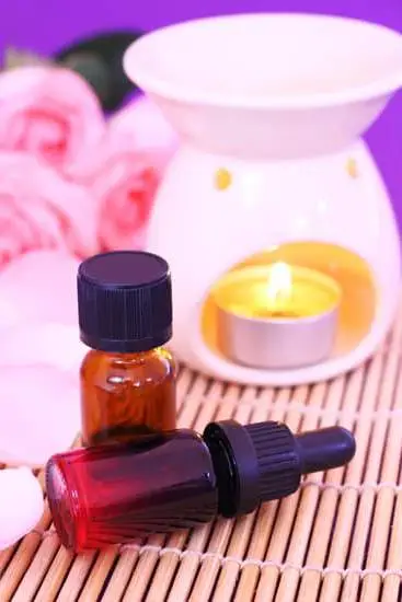 How to Make Aromatherapy Pillow Mist 1 DIY Relaxing Lavender and Chamomile Blend