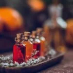 How Many Drops of Oil in Necklace Aromatherapy 'How many drops of oil in necklace for aromatherapy'