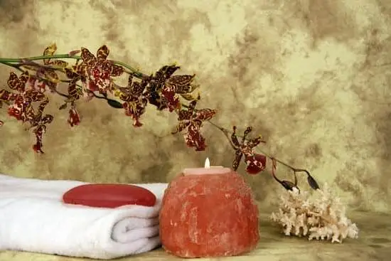 How to Make Aromatherapy Salt Scrub 1 exfoliating DIY recipe with essential oils for natural skincare