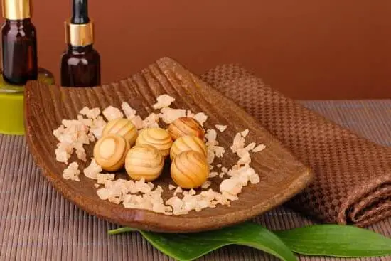 How to Use Pulse Point Aromatherapy 7 Step-by-step guide on how to use pulse point aromatherapy for relaxation and stress relief