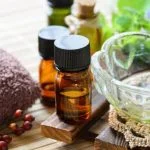Step-by-step guide for a rejuvenating aromatherapy facial at home
