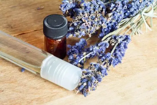 How to Use Aromatherapy in the Shower