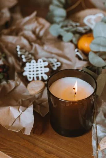How to Use Aromatherapy Jewelry 1 add a few drops of essential oil to the diffuser pad