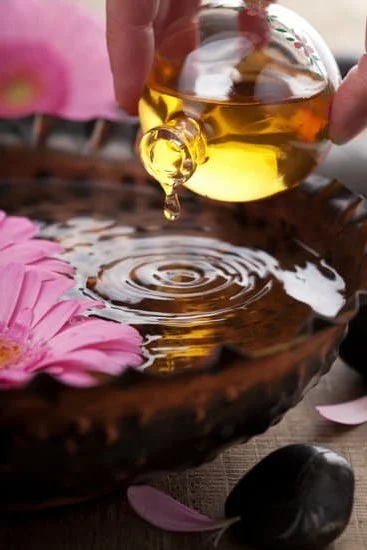 Step-by-step guide on how to take an aromatherapy shower for ultimate relaxation and rejuvenation