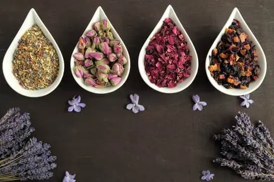 Step-by-step guide for how to make aromatherapy rice packs for relaxation and pain relief