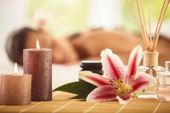 How Do You Thin Aromatherapy Oils for Electric Diffuser 7 Dilute oils with water for best results