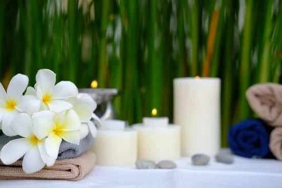 Step-by-step guide on how to make aromatherapy jewelry using essential oils and gemstones