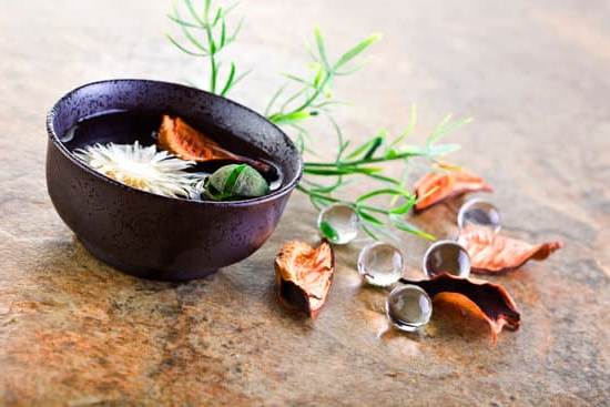 Birth Aromatherapy 3 Experience the soothing scents of Birth Aromatherapy with essential oils for relaxation