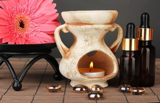 About Aromatherapy Associates 3 Explore the benefits of Aromatherapy Associates products for improved well-being and relaxation