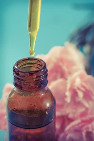 Helpful Aromatherapy EO Reference Chart showcasing essential oil uses and benefits