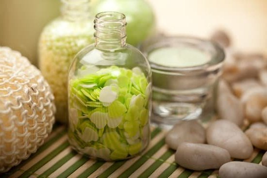 Revitalizing essential oils blend to boost red blood cell production for anemia relief