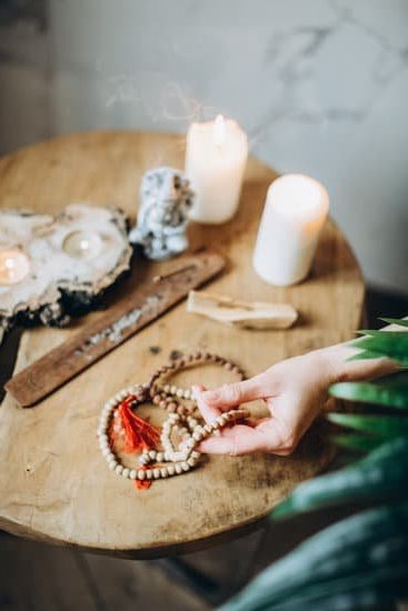 Aromatherapy Glass Pendants 1 Fashionable and functional accessories