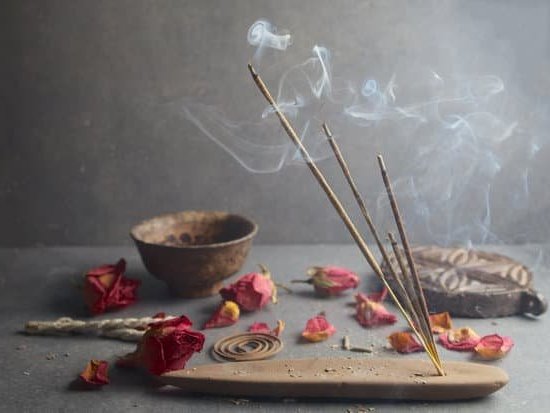 What Aromatherapy Oils Can I Use When Pregnant 1 lavender, chamomile, and citrus. Always consult with your healthcare provider first